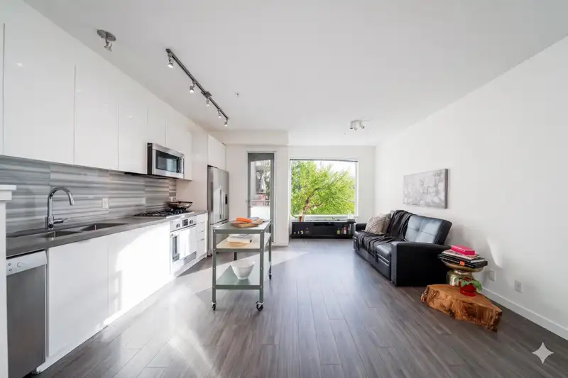 301 3138 RIVERWALK AVENUE - photo 2 of 34