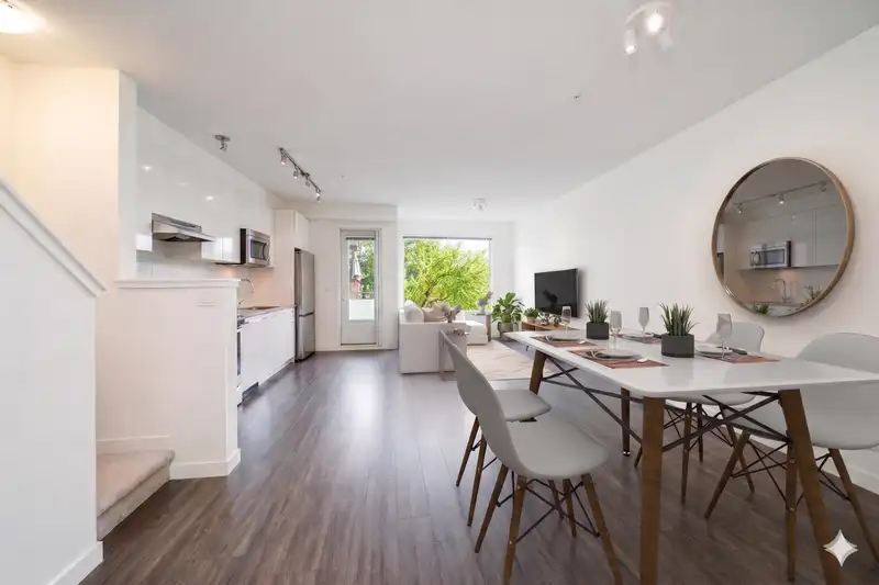 301 3138 RIVERWALK AVENUE - photo 3 of 34