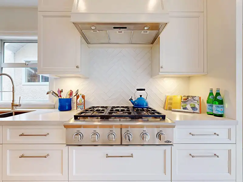2556 W 7TH AVENUE - photo 3 of 35