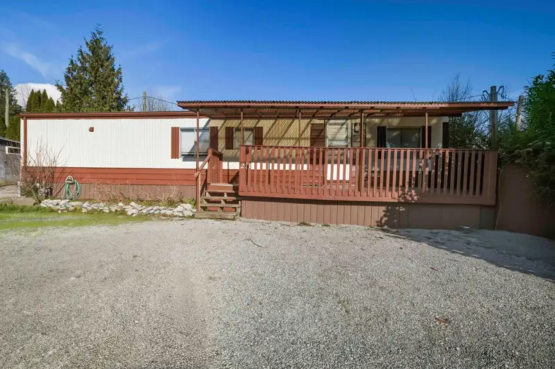 21 34519 LOUGHEED HIGHWAY - photo 1 of 32