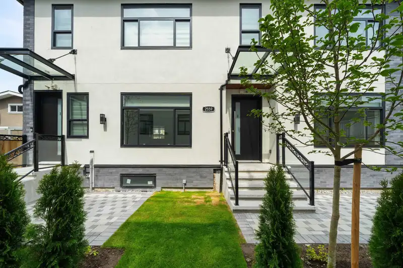 #2 2559 W KING EDWARD AVENUE - photo 2 of 28