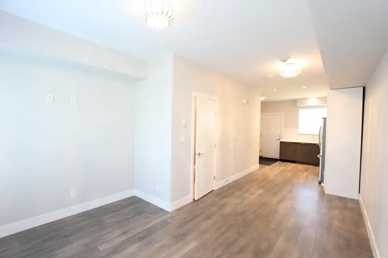 3 5152 CANADA WAY - photo 3 of 20