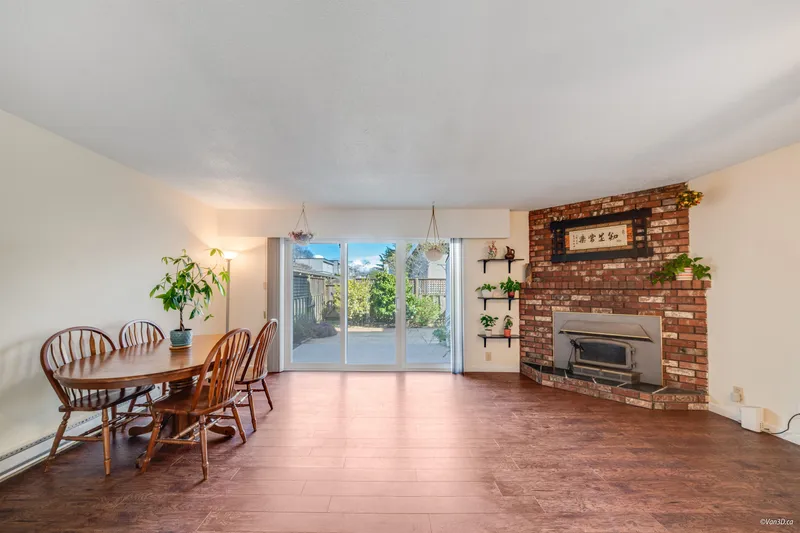 23 10840 SPRINGMONT DRIVE - photo 3 of 25