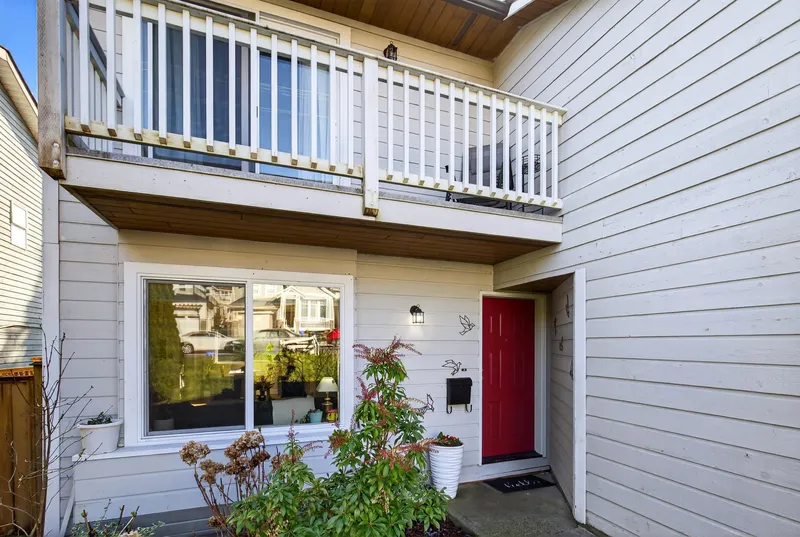 19804 68 AVENUE - photo 2 of 25