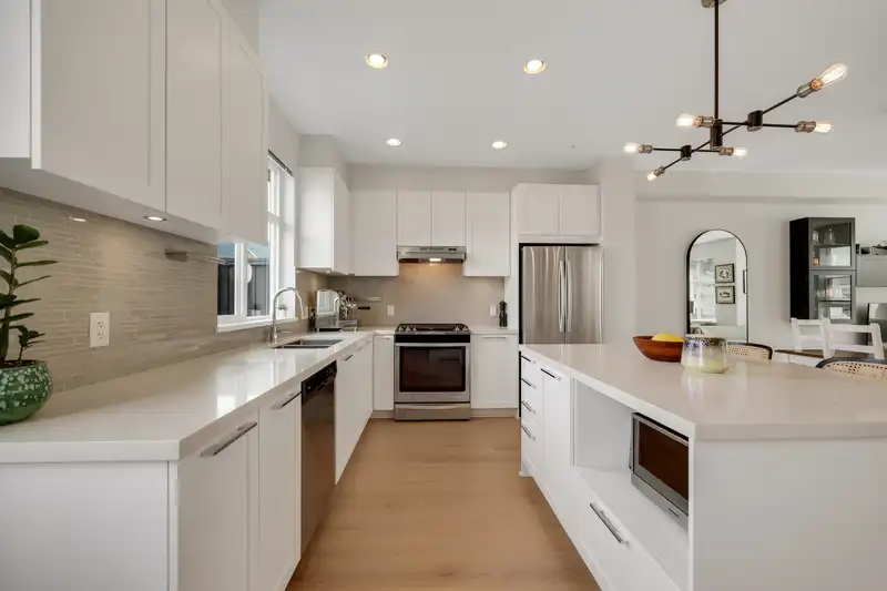 15 39548 LOGGERS LANE - photo 2 of 23
