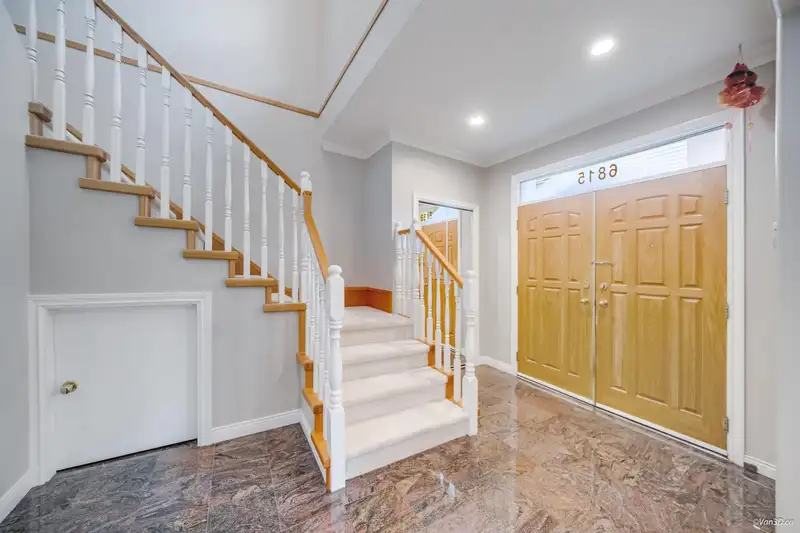 6815 ELWELL STREET - photo 4 of 23