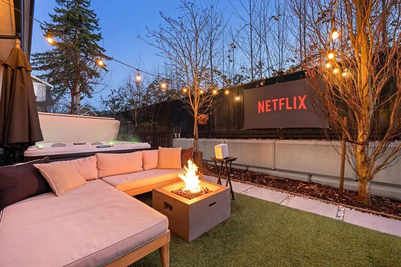 44 6188 141 STREET - photo 1 of 25