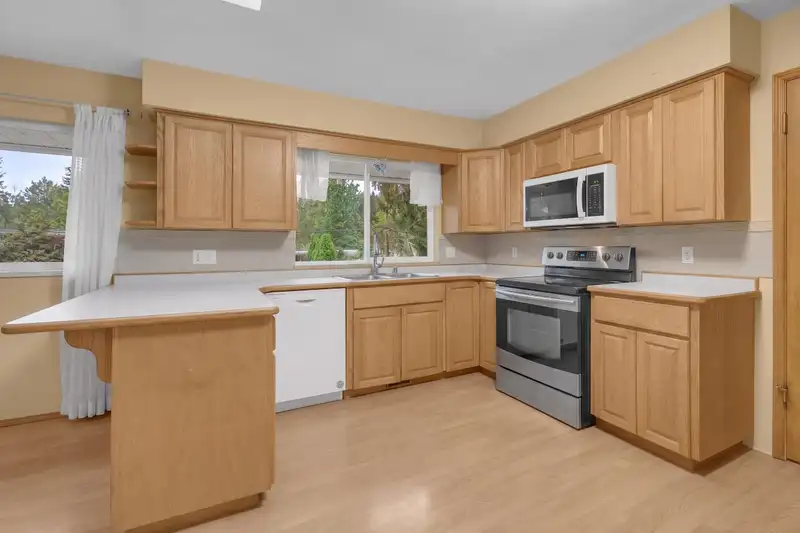 12259 252 STREET - photo 4 of 33