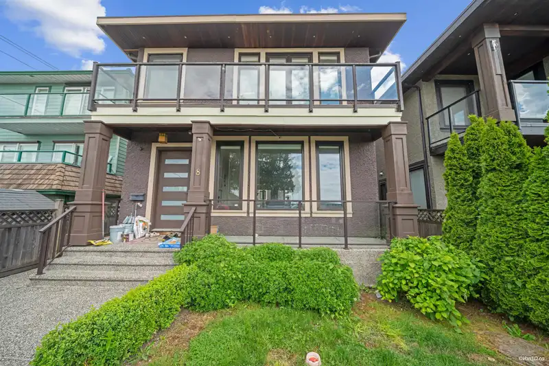 8 GLYNDE AVENUE - photo 2 of 40
