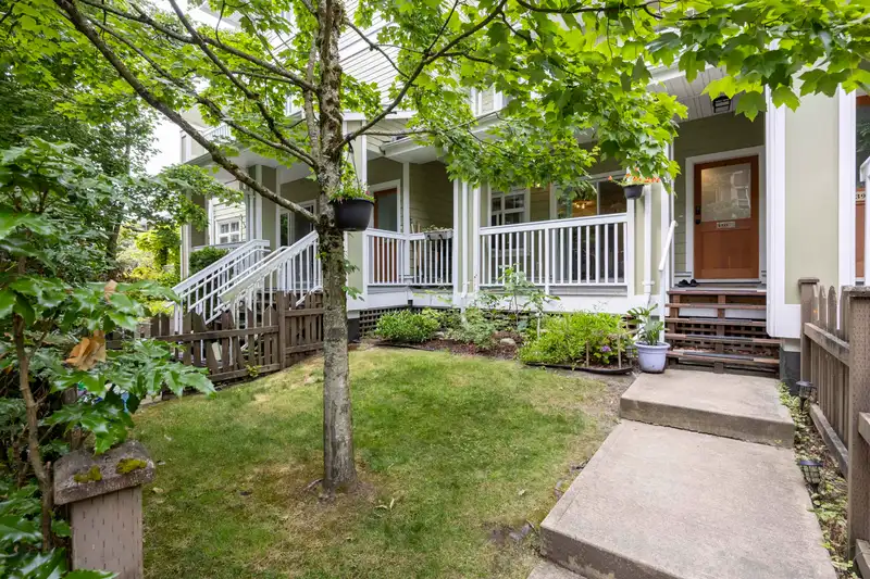 140 7388 MACPHERSON AVENUE - photo 1 of 27