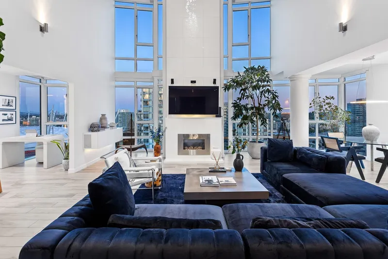 PH1 930 CAMBIE STREET - photo 1 of 25