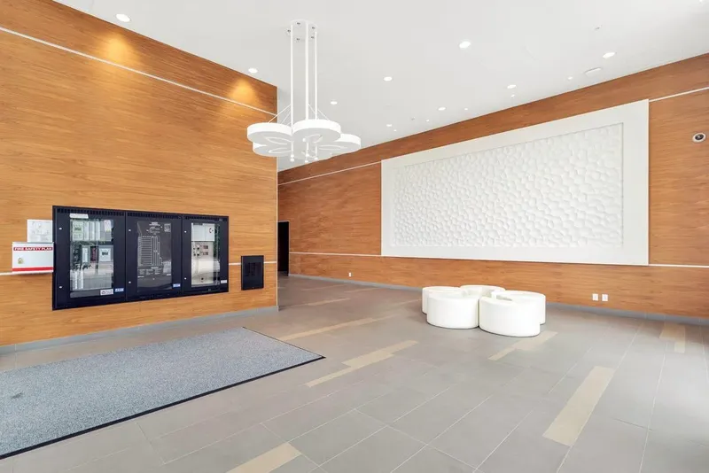 703 7788 ACKROYD ROAD - photo 4 of 22