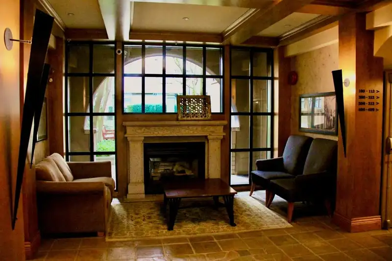 110 2175 SALAL DRIVE - photo 2 of 7