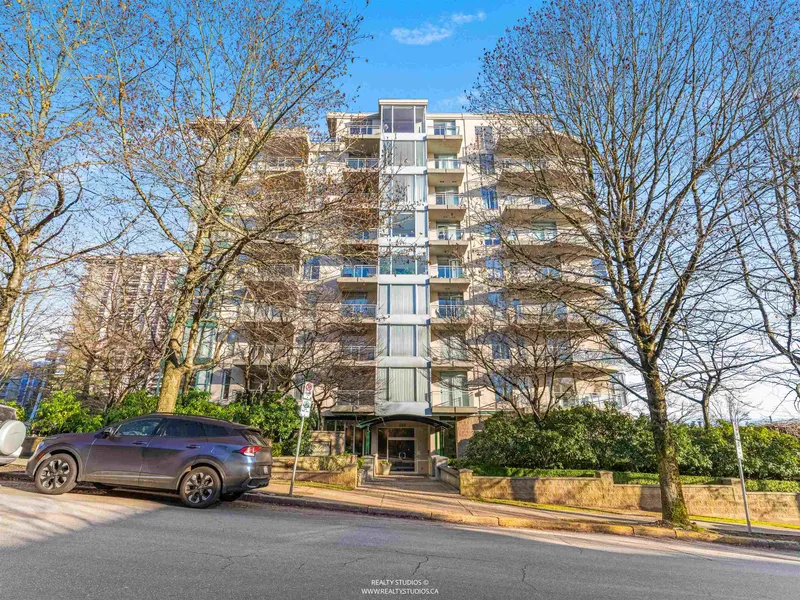 201 588 16TH STREET - photo 1 of 25