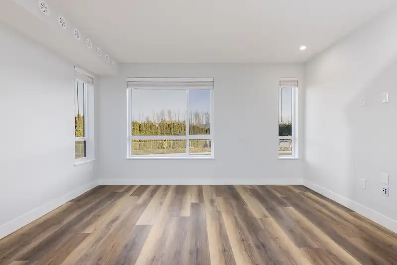 53 30530 CARDINAL AVENUE - photo 4 of 10
