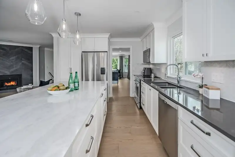 20485 97B AVENUE - photo 4 of 40