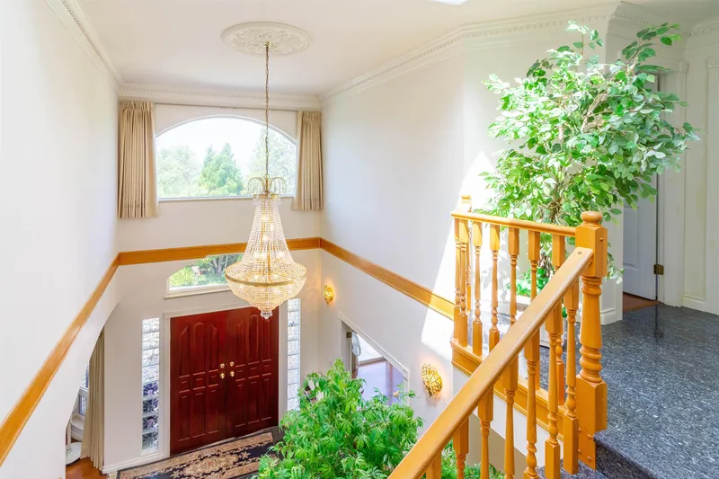 7286 BARNET ROAD - photo 2 of 25