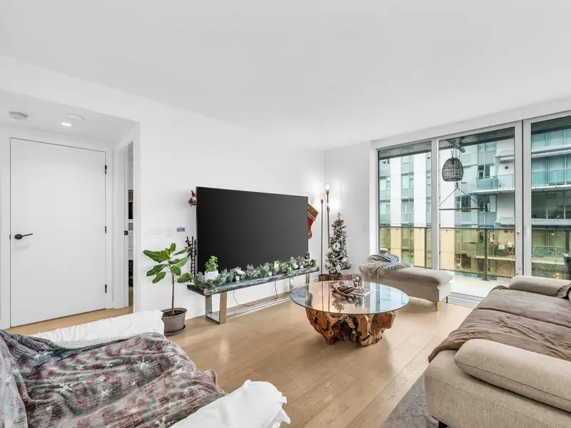 1401 1365 DAVIE STREET - photo 4 of 25