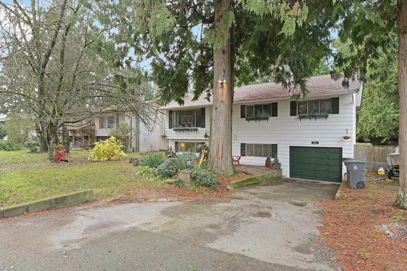 1941 127A STREET - photo 3 of 25