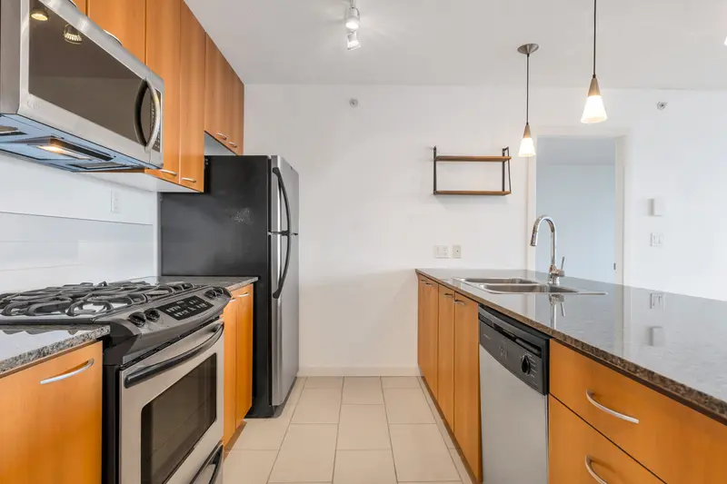 1205 7108 COLLIER STREET - photo 3 of 25