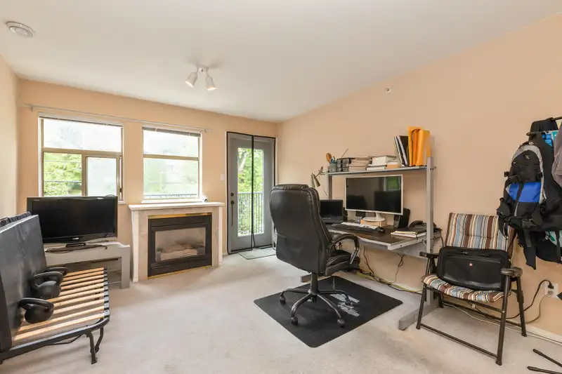 414 1591 BOOTH AVENUE - photo 2 of 21
