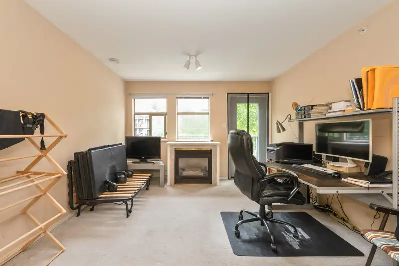 414 1591 BOOTH AVENUE - photo 3 of 21
