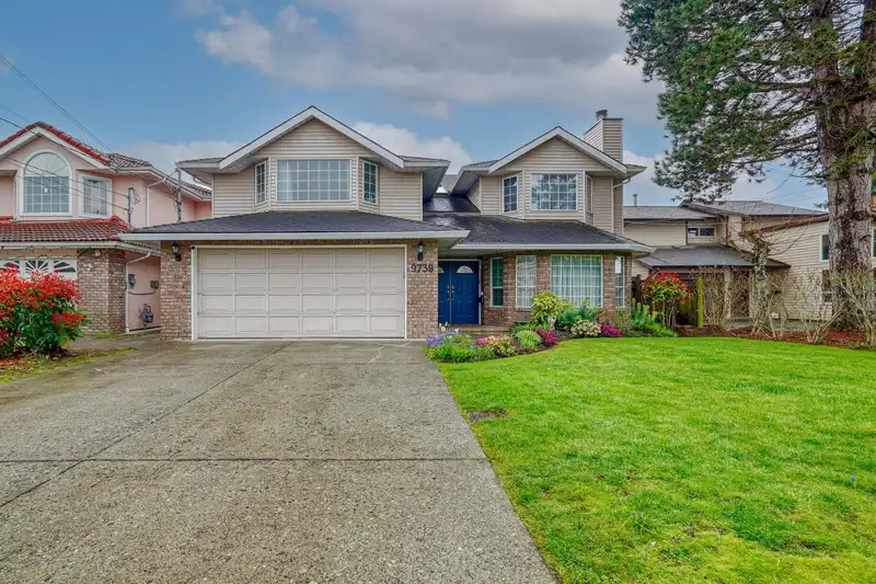 9738 BAKERVIEW DRIVE - photo 1 of 31