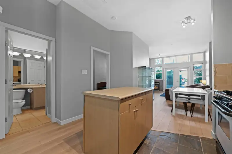 102 2102 W 38TH AVENUE - photo 3 of 31