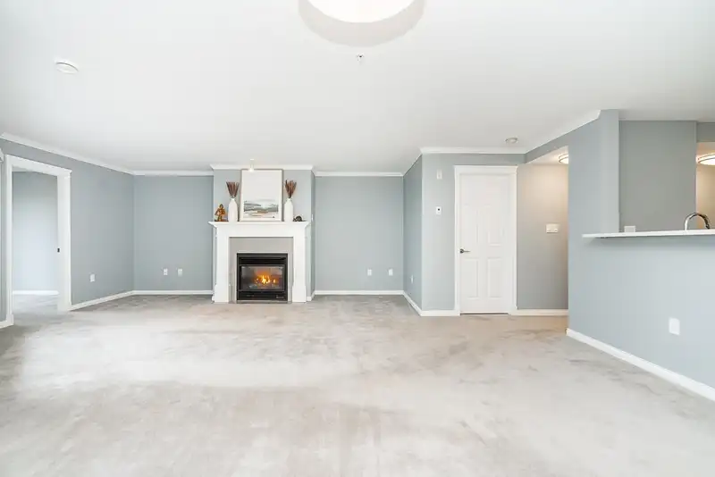 216 15210 PACIFIC AVENUE - photo 4 of 35
