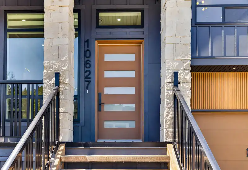 10627 124A STREET - photo 3 of 38