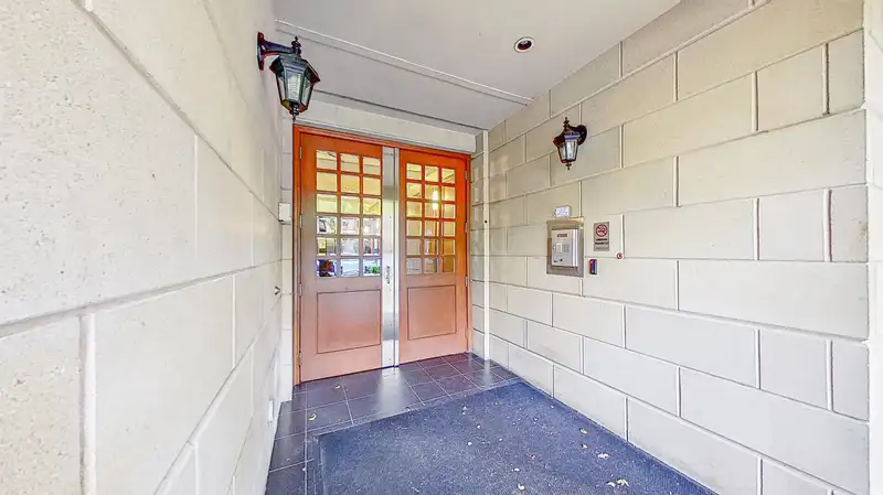305 2065 W 12TH AVENUE - photo 3 of 30