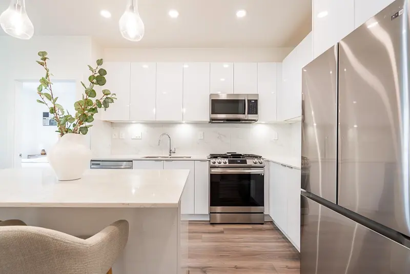 B311 8447 202 STREET - photo 4 of 25