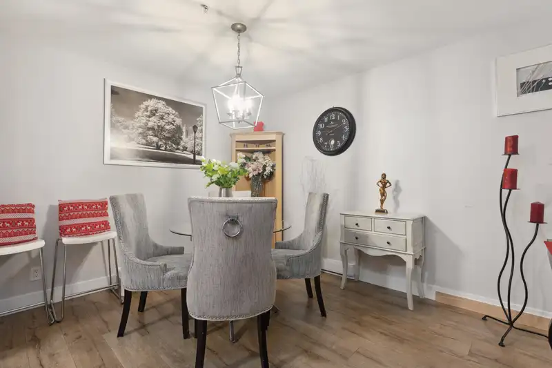 302 1215 PACIFIC STREET - photo 2 of 19