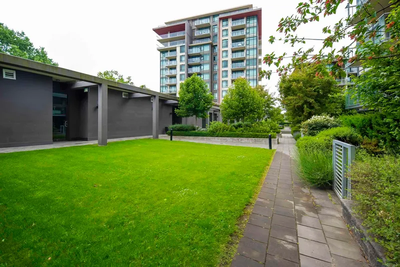 509 7338 GOLLNER AVENUE - photo 2 of 25