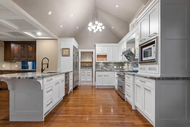 920 KING GEORGES WAY - photo 4 of 12