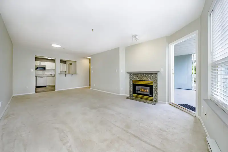 304 13955 LAUREL DRIVE - photo 3 of 32