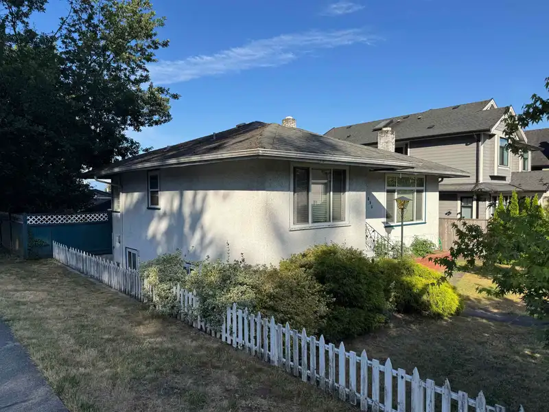 833 SCOTT STREET - photo 1 of 13