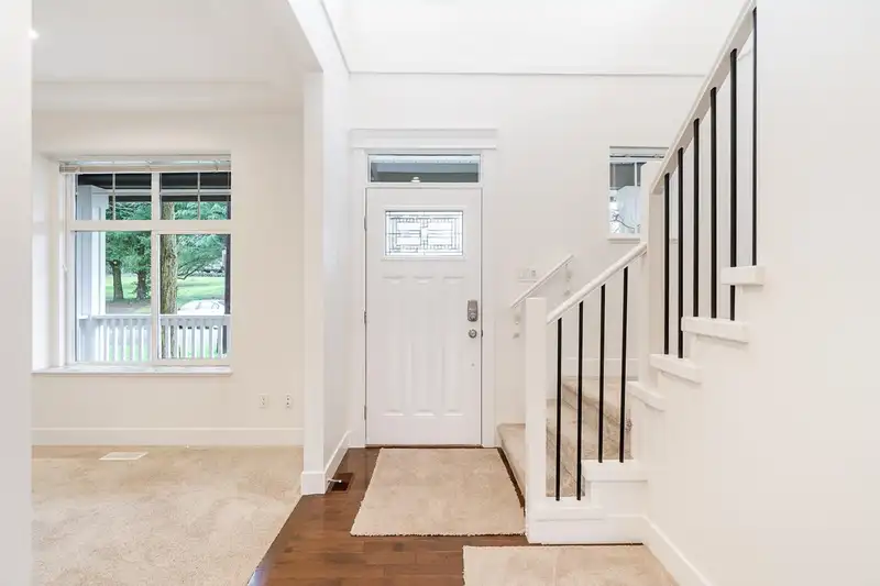 6170 150 STREET - photo 2 of 29