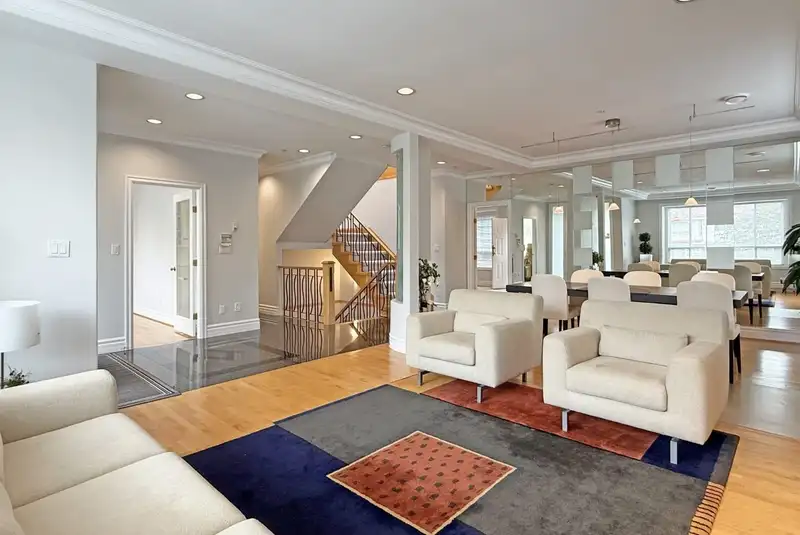 2128 W 20TH AVENUE - photo 4 of 27