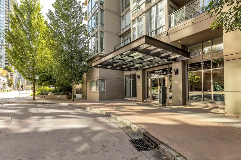 2602 2980 ATLANTIC AVENUE - photo 2 of 25