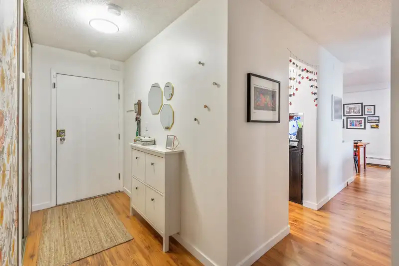 104 9101 HORNE STREET - photo 3 of 28