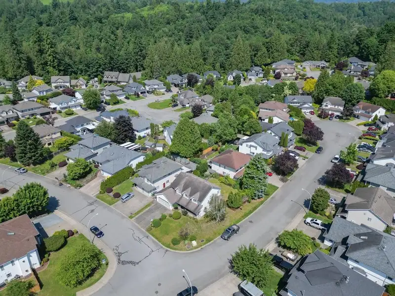 4130 GOODCHILD STREET - photo 4 of 34