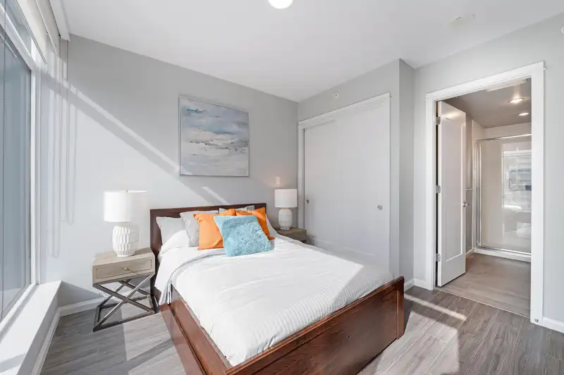 1709 520 COMO LAKE AVENUE - photo 2 of 33