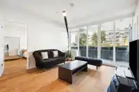 204 788 ARTHUR ERICKSON PLACE - thumbnail 1