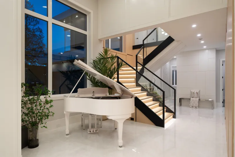 8060 MINLER ROAD - photo 4 of 25