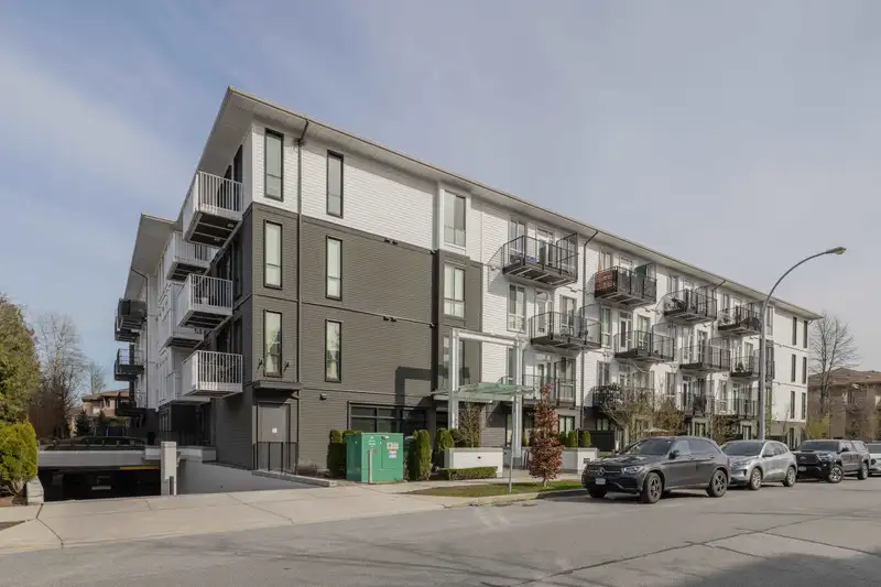 203 10168 149 STREET - photo 4 of 40