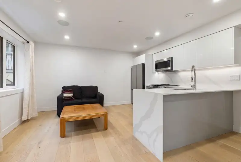 2885 E GEORGIA STREET - photo 3 of 17