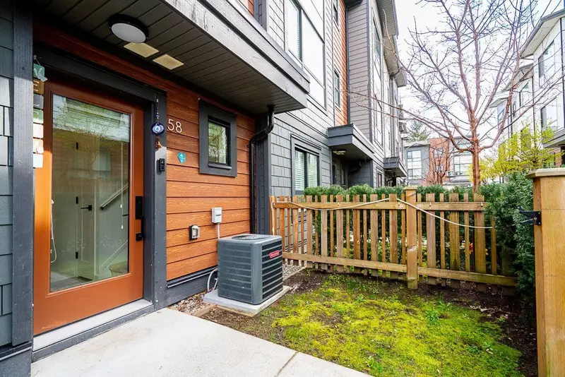 58 20150 81 AVENUE - photo 4 of 25