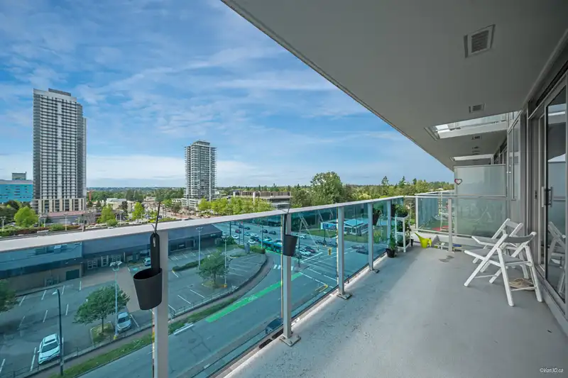 711 13615 FRASER HIGHWAY - photo 3 of 29