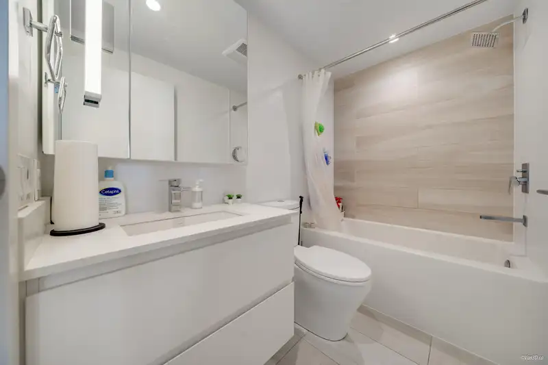 711 13615 FRASER HIGHWAY - photo 4 of 29